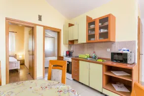 2-Zimmer-Ferienwohnung mit Terrasse und Meerblick Slatine (Ciovo) (A-11126-a) - Image 3