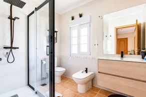 Family accommodation with private pool between Madrid and Toledo - Image 3