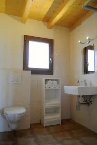 Spacious Chalet with outside Hot tub in 4Vallées ski resort in La Tzoumaz. - Image 2