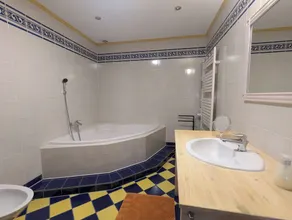 Große Ferienwohnung im Allgäu mit Balkon, Bergblick & Garten kunstvoll gestaltet - Image 4