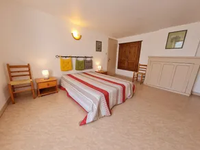 Gîte de charme dans ferme lorraine avec jardin clos, à proximité de sentiers et base de loisirs - Image 5