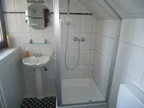Freistehendes Ferienhaus in Strandnähe für Max. 8 Personen Über 2 Etagen! - Image 4