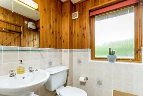 Vier-Sterne-Lodge mit zwei Schlafzimmern und Bädern, herrlicher Aussicht und doch in der Nähe von Pubs und Strand - Image 4