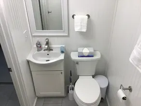 Honey Suite at Bear River House - Image 3