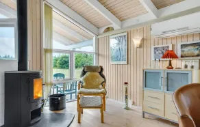 3 Bedroom Beautiful Home In Frøstrup - Image 2
