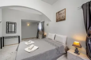 Exquisite Retreat For Two - Image 5