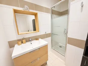 Villa sur 3 000m² - Image 3
