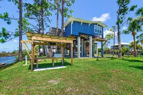 Waterfront Scallop & Fish Spot! Private Dock 2 boats + Ice Machine—Pet Friendly - Image 2