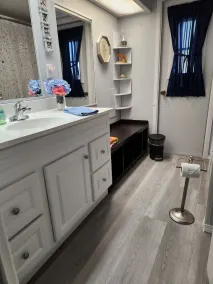 Seasonal Fully Furnished Mobile home - Image 2