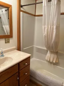 Weekly Cottage rental At Pymatuning Lake! - Image 3