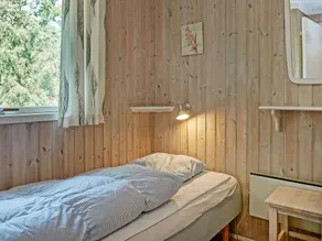 6 person holiday home in Aakirkeby - Image 3