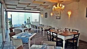 Scilla Maris Charming Suites - Image 4