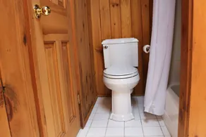 Stable Properties - Charming One Bedroom Cottage Steps Away From Lake Champlain - Image 2