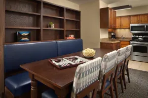 Lovely 2 bedroom at Marriott Streamside Vail...Private shuttle to Mountain - Image 3