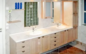 3 Bedroom Luxurious Home In Lundegrend - Image 5