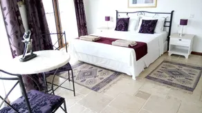 Large Stylish Villa close to the Sea Sleeps 10,  Panoramic Sea Views and Pool - Image 2