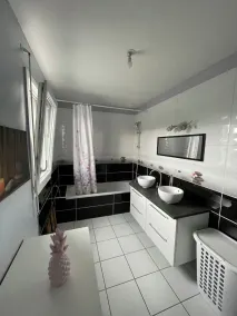 House near the beaches - Image 2