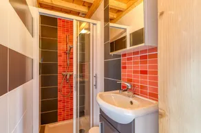 Apartment 'La Grande Vadrouille' with Mountain View, Shared Terrace and Wi-Fi - Image 5