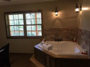 Big Piney Cabin Rental - Image 4