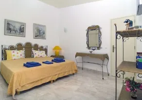 Vila Monte Luz - 1, Great apartment for 2 persons, pool, directly by the sea in prime location - Image 2
