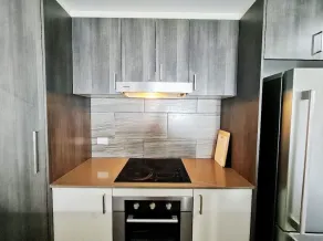 Apartment with lake view - Image 5