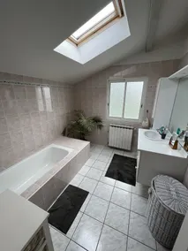 Grande Villa Avec Piscine Chauffée Dans un Espace Sécurisé - Image 4