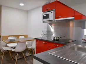 Appartement rénové proche des pistes avec balcon - Image 5