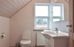 4 bedroom cozy home in Ringkøbing - Image 4