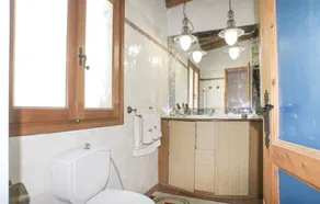 Gorgeous Home In Melissi Xylokastro With House Sea View - Image 3