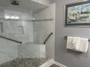 Cabana Club 206, Beachfront,Gulf view, King Bed, private beach - Image 2