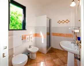 Captain's House FLAT F - 5 minutes from the beach! - Image 2