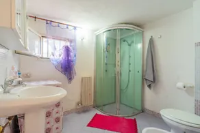 Holiday Home 'Villa Relax Due' with Shared Pool & Wi-Fi - Image 2