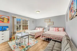 CozyPoCoNoGetawaySecluded Home with Hot TUB, Fast  Wi-FI, pet friendly - Image 3