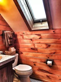 Authentic log cabin! - Image 3