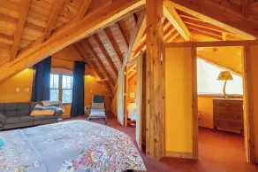 North Shore Timber Retreat! Minutes To Town! Acres of Privacy! - Image 5