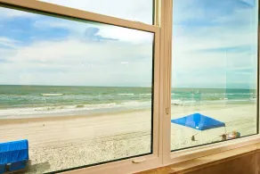 Gulf Front Executive level Condominum 2 Master Suites/ 2 full bathrooms - Image 5