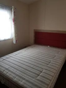 8 Berth Caravan with Spacious enclosed garden - Image 3