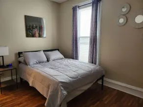 Lower 2 Bedroom Parkview - Image 5