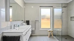 Sea Pine Cottage and Studio - Beach & village central, Family, Sleeps 8 - Image 2