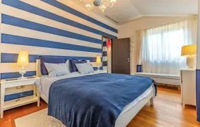 Awesome home in Banjole - Image 5