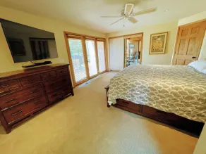 ★6 bedroom - 4 Bath Retreat + Fort Rock Park -A/C -With SHARC Passes ★ - Image 5