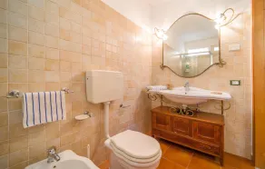Impresionante casa de 3 dormitorios en. - Image 2