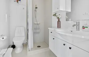 Bel appartement de 2 chambres à Allinge - Image 2