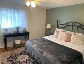 Lancaster Musically Inspired Home Downtown Sleeps6 - Image 5