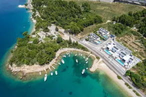 Villa Loma, 5 bedroom Luxury Villa near the sea, private heated pool, Omiš Brzet - Image 5