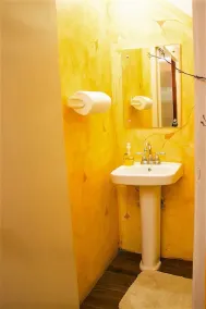 New Kingston Guest Apt at The Stadium - Image 3