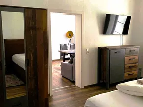 Modern holiday flat with comfortable furnishings, quiet and centrally located - Image 4