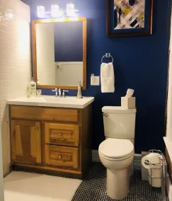 Sullivan Room with EnSuite Bath - Image 4
