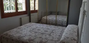 Einfamilienhaus von 160m2 mit Grundstück von 600m2 mit einer Kapazität für 6 Personen - Image 4