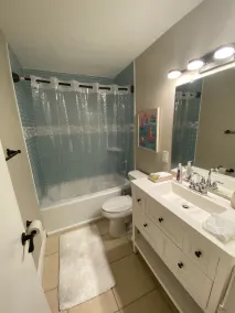 Waterfront Palm Cottage - Image 3